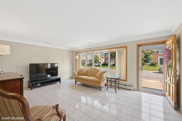 7311 W Berwyn Avenue, Chicago, IL 60656