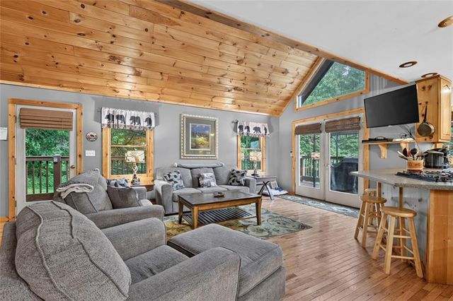 76 Serenity Place, Ellijay, GA 30540