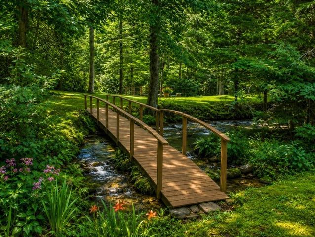 76 Serenity Place, Ellijay, GA 30540
