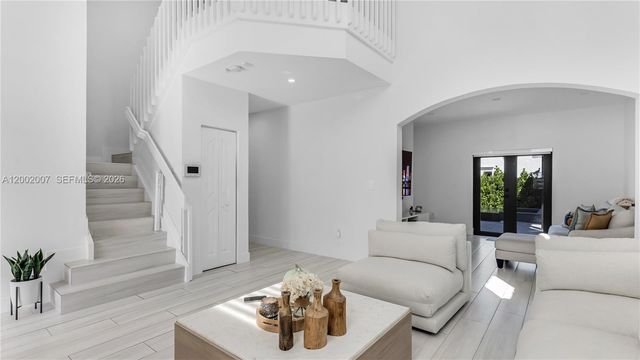 15817 SW 138th Ter, Miami, FL 33196