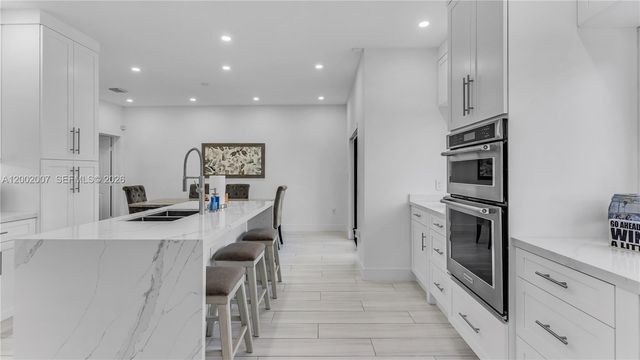 15817 SW 138th Ter, Miami, FL 33196