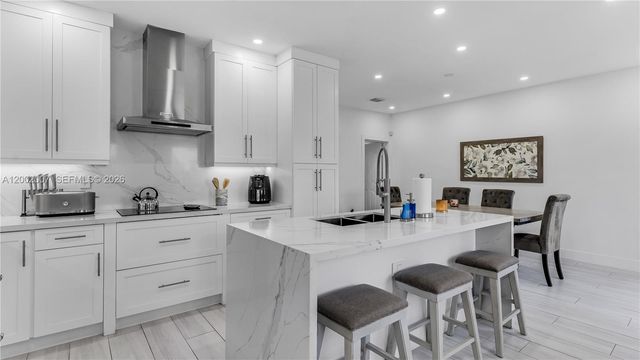 15817 SW 138th Ter, Miami, FL 33196