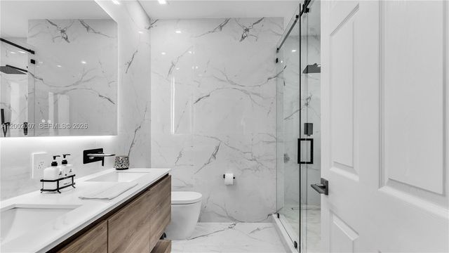 15817 SW 138th Ter, Miami, FL 33196