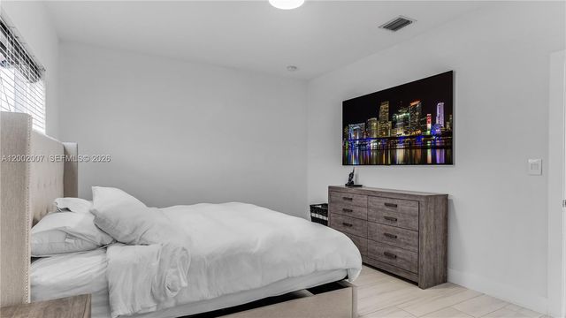 15817 SW 138th Ter, Miami, FL 33196