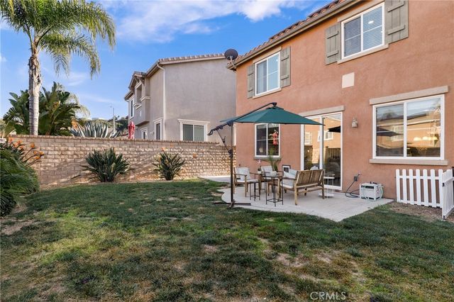 19911 Holly Drive, Saugus, CA 91350