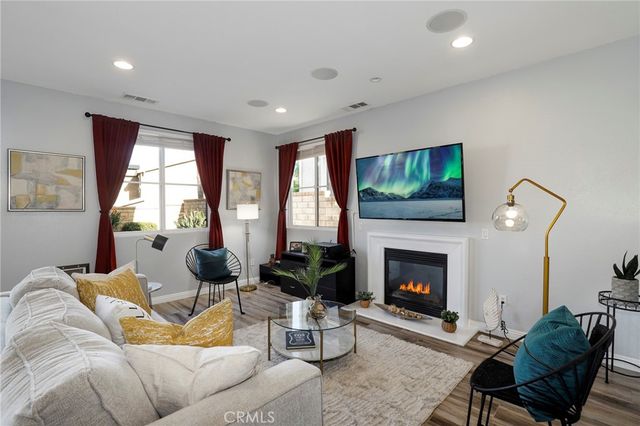 19911 Holly Drive, Saugus, CA 91350