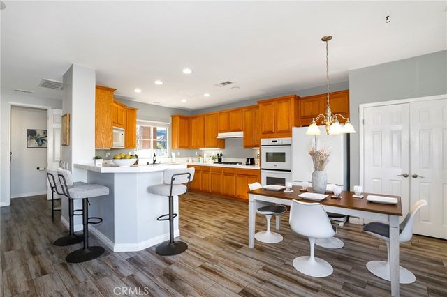 19911 Holly Drive, Saugus, CA 91350