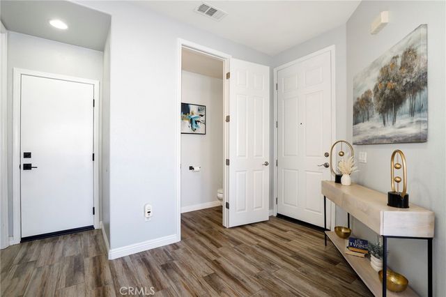 19911 Holly Drive, Saugus, CA 91350