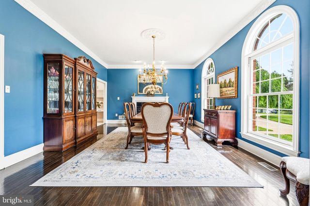 11102 PRINCE EDWARD CT, Oakton, VA 22124