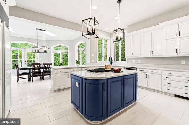 11102 PRINCE EDWARD CT, Oakton, VA 22124