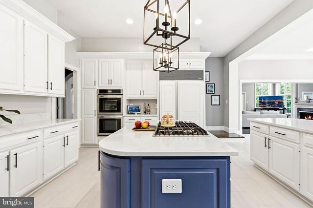 11102 PRINCE EDWARD CT, Oakton, VA 22124