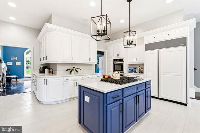 11102 PRINCE EDWARD CT, Oakton, VA 22124