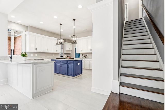 11102 PRINCE EDWARD CT, Oakton, VA 22124