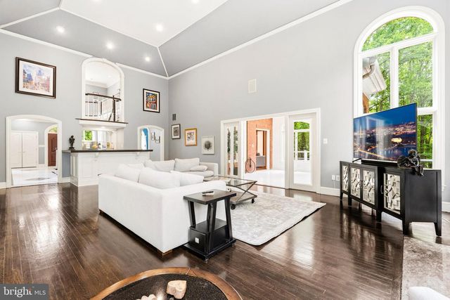 11102 PRINCE EDWARD CT, Oakton, VA 22124