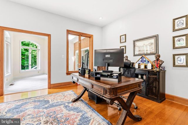 11102 PRINCE EDWARD CT, Oakton, VA 22124