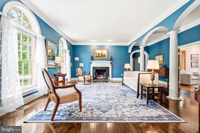 11102 PRINCE EDWARD CT, Oakton, VA 22124