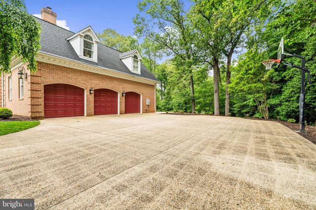 11102 PRINCE EDWARD CT, Oakton, VA 22124