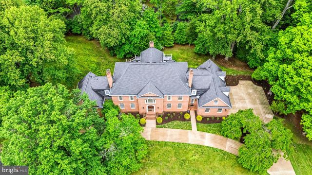 11102 PRINCE EDWARD CT, Oakton, VA 22124
