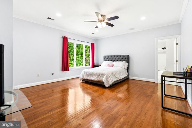 11102 PRINCE EDWARD CT, Oakton, VA 22124