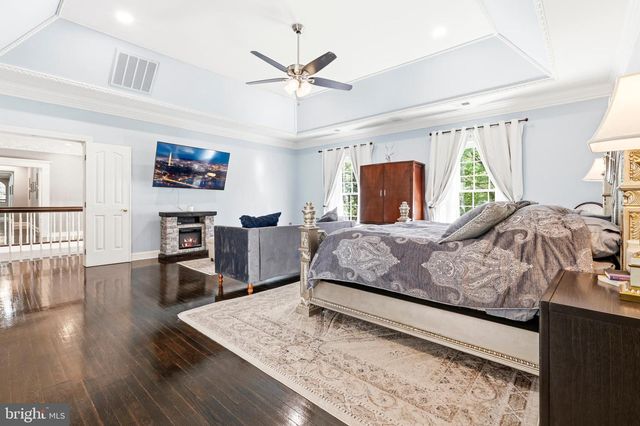 11102 PRINCE EDWARD CT, Oakton, VA 22124
