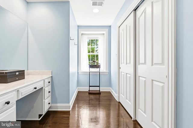 11102 PRINCE EDWARD CT, Oakton, VA 22124