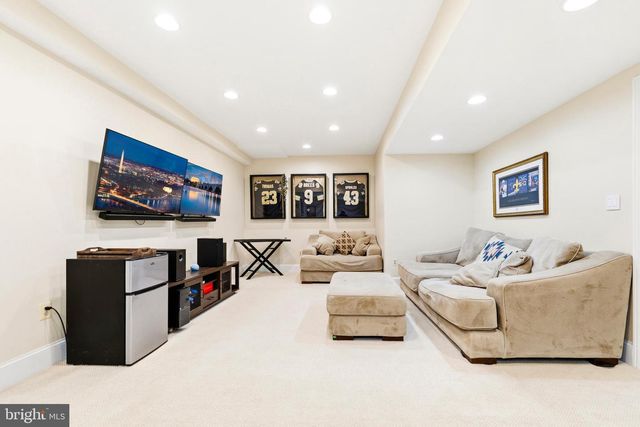 11102 PRINCE EDWARD CT, Oakton, VA 22124