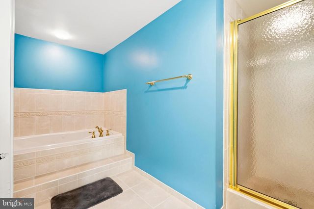 11102 PRINCE EDWARD CT, Oakton, VA 22124