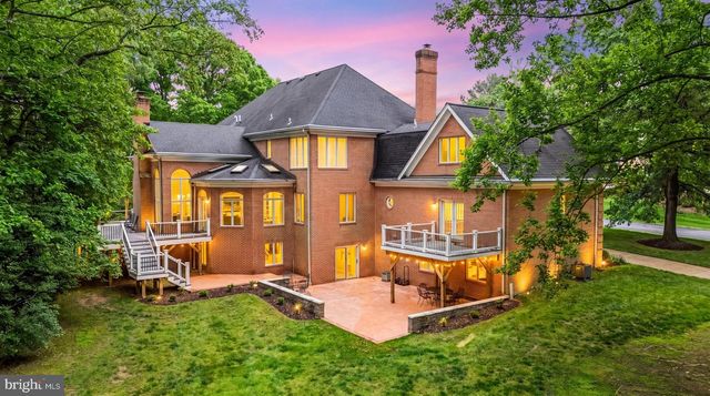 11102 PRINCE EDWARD CT, Oakton, VA 22124