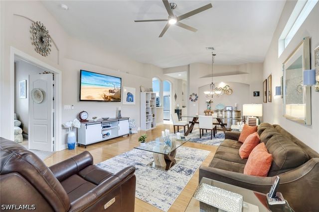 8683 Ibis Cove CIR, Naples, FL 34119