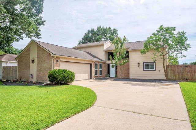 7215 Creek Crest Drive, Houston, TX 77095