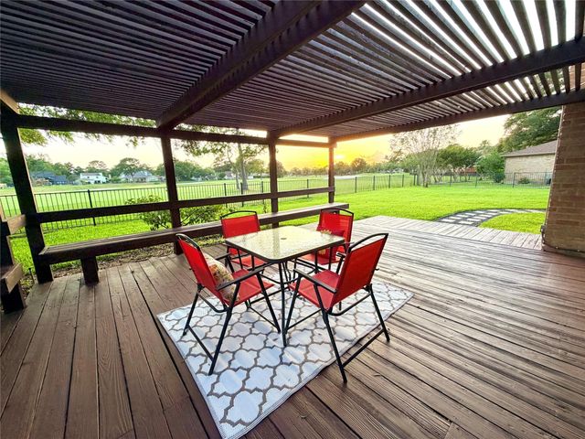 7215 Creek Crest Drive, Houston, TX 77095