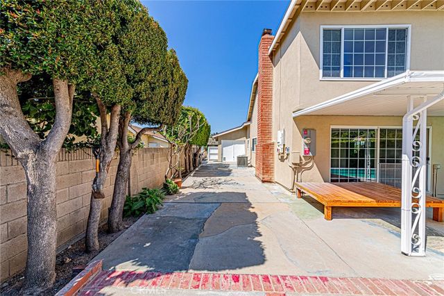 670 Oakhaven Avenue, Brea, CA 92823