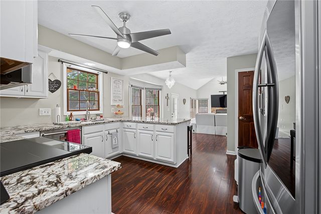 4224 Ranch Drive, Beavercreek, OH 45432