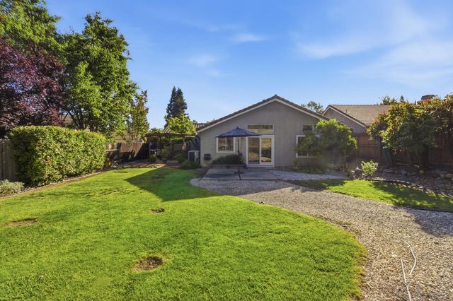 15100 Reynosa Dr, Rancho Murieta, CA 95683