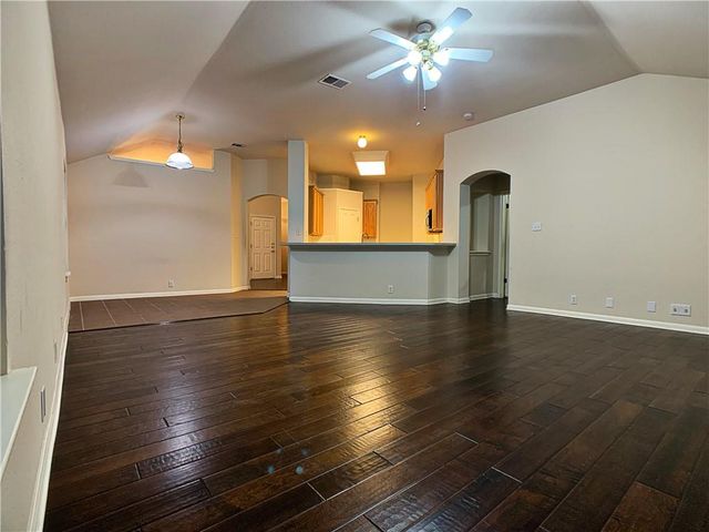 5726 Taylorcrest DR, Austin, TX 78749