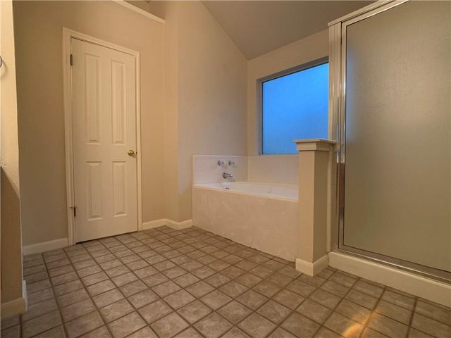 5726 Taylorcrest DR, Austin, TX 78749