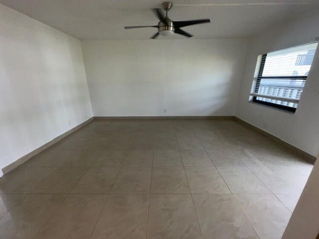 889 Riverside Drive 206, Fort Lauderdale, FL 33312