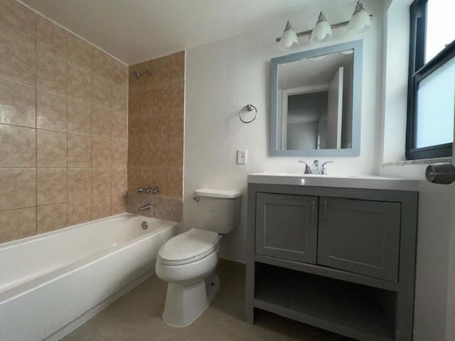 889 Riverside Drive 206, Fort Lauderdale, FL 33312