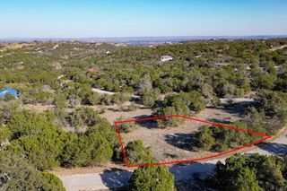 504 Maverick CIR, Horseshoe Bay, TX 78657