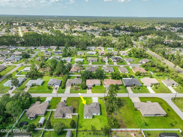 35 Palm Leaf Lane, Palm Coast, FL 32164