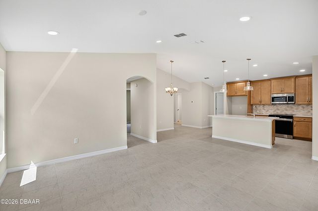 35 Palm Leaf Lane, Palm Coast, FL 32164