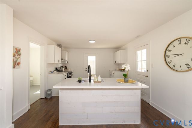 2707 Jimmy Winters Rd, Midlothian, VA 23235