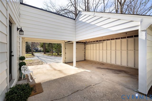 2707 Jimmy Winters Rd, Midlothian, VA 23235