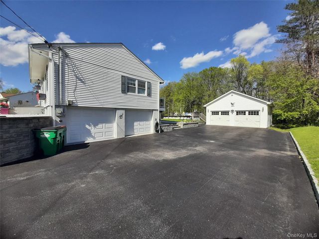 13 Regency Drive, Wappingers Falls, NY 12590
