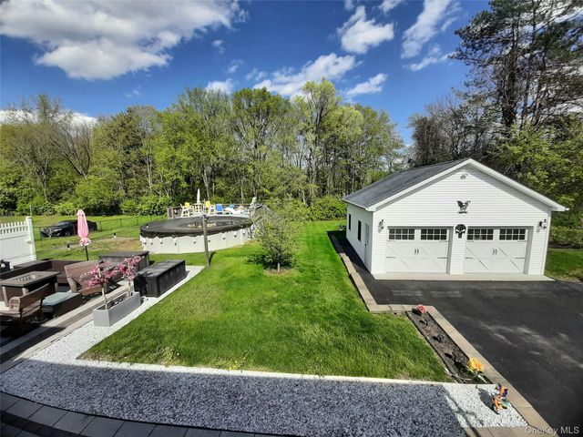 13 Regency Drive, Wappingers Falls, NY 12590