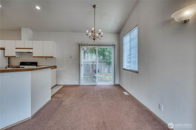 7064 Engine Lane NE, Bremerton, WA 98311