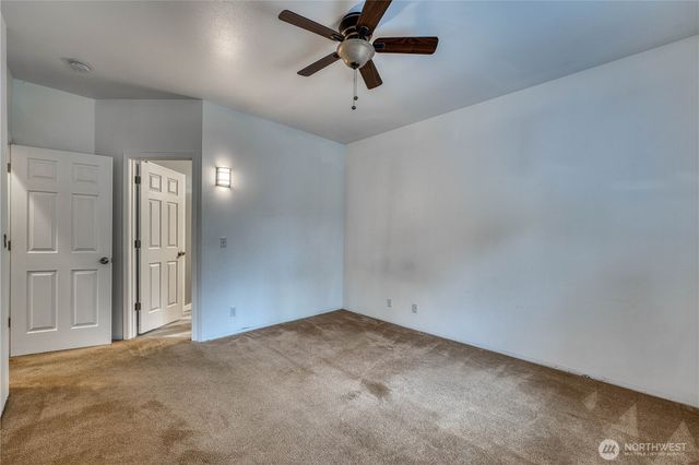 7064 Engine Lane NE, Bremerton, WA 98311
