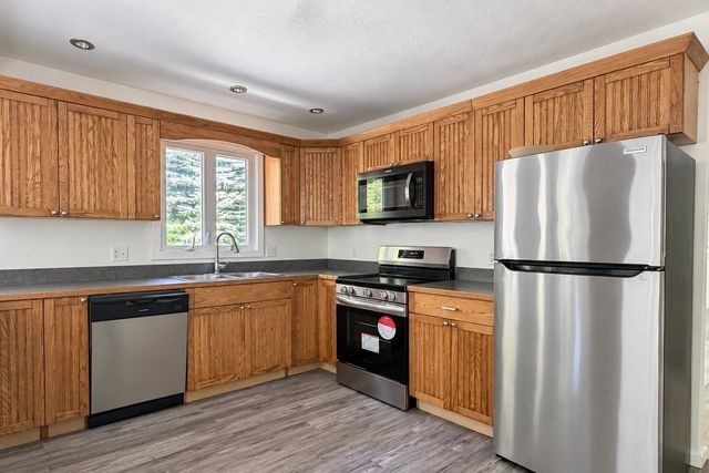 60 White Rock Hill Road, Bow, NH 03304