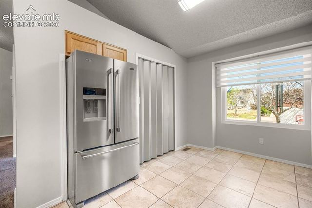 1643 S Canoe Creek Drive, Colorado Springs, CO 80906