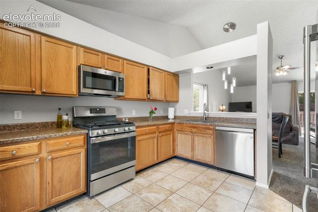1643 S Canoe Creek Drive, Colorado Springs, CO 80906